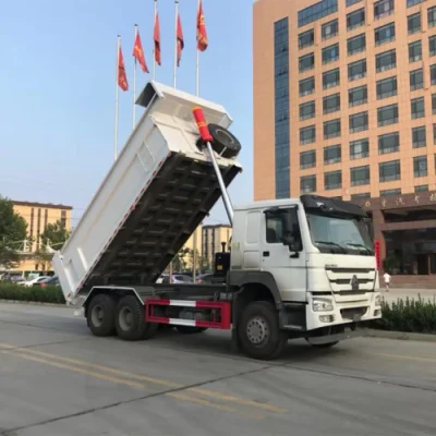 Autocarro con cassone ribaltabile da estrazione mineraria da 371 HP Sinotruck da 70 tonnellate in vendita